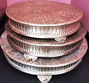 Serving Pieces