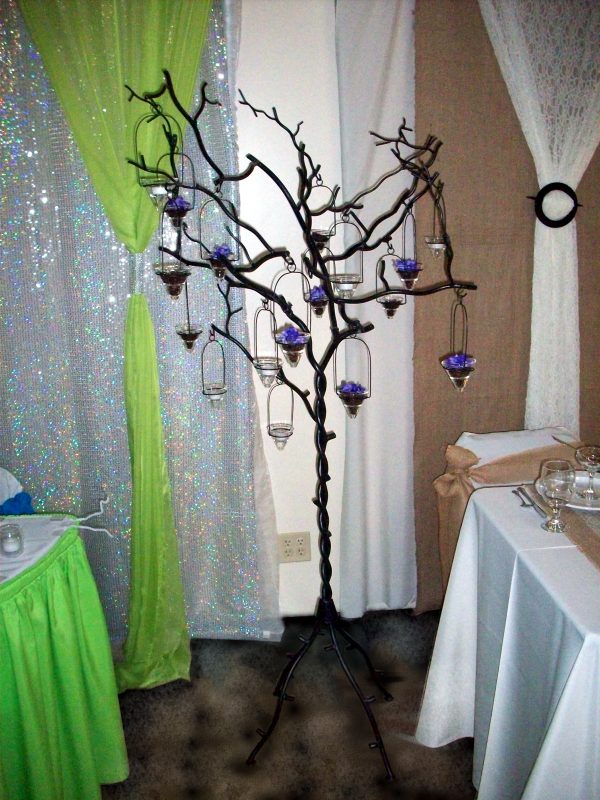 Black 60-inch Tree