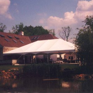 40x40 Canopy, White Future Trac Frame