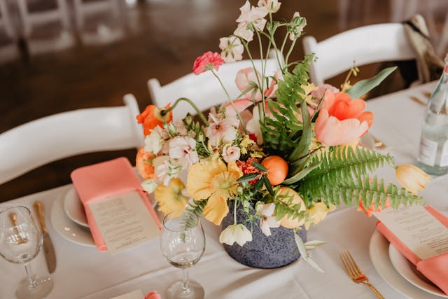 5 Bold Color Combos for Your Spring Event